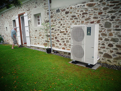 Rénovation - Pompe à chaleur Air Eau -ARKTEOS ZURAN 100V ECS